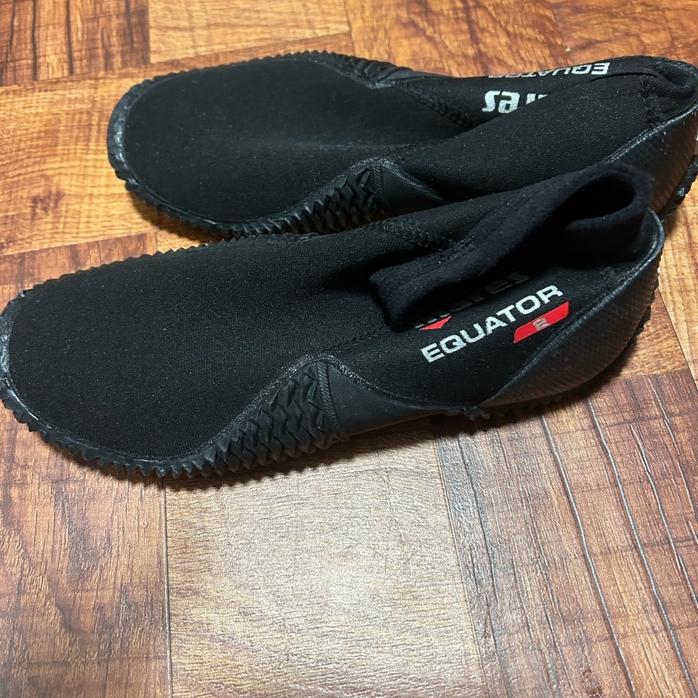 Water shoes